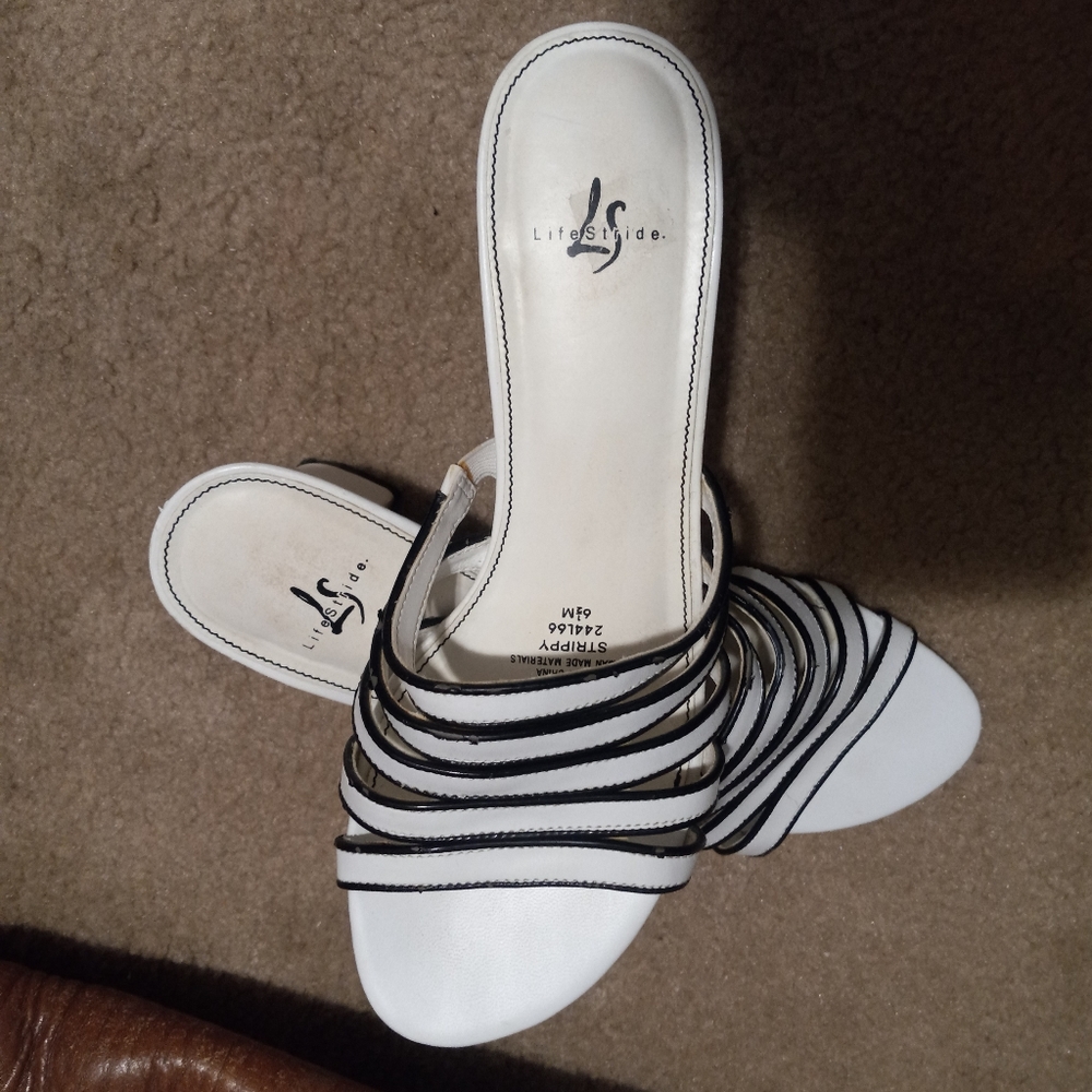 LifeStride Stroppy sandal 4 for 20